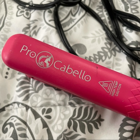 Pro Cabella pink straightener - Picture 4 of 7